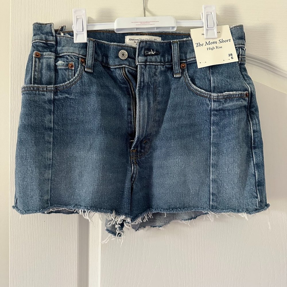 NWT Abercrombie & Fitch Mom Short